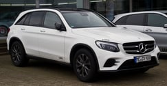 Mercedes-Benz_GLC_220_d_4MATIC_AMG_Line_(X_253)_–_Frontansicht,_13._Februar_2016,_Velbert.jpg
